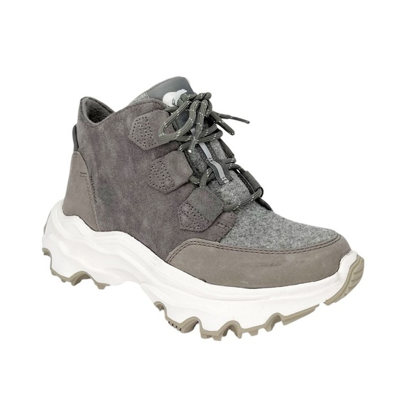 Sorel Size 6 Kinetic Breakthru Caribou Waterproof Sneaker Suede Gray New NWT - Picture 1 of 13